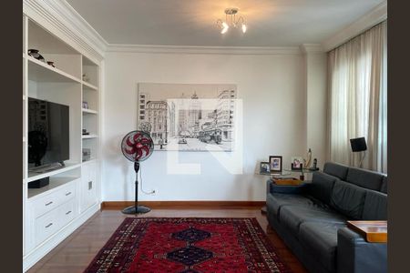 Apartamento à venda com 3 quartos, 222m² em Cerqueira César, São Paulo