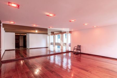 Apartamento à venda com 3 quartos, 337m² em Higienópolis, São Paulo