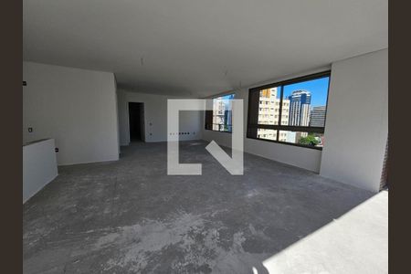 Apartamento à venda com 3 quartos, 191m² em Vila Nova Conceição, São Paulo
