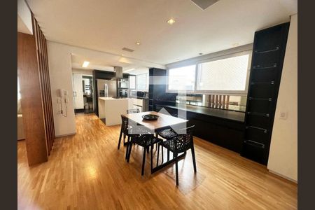 Apartamento à venda com 3 quartos, 180m² em Cerqueira César, São Paulo