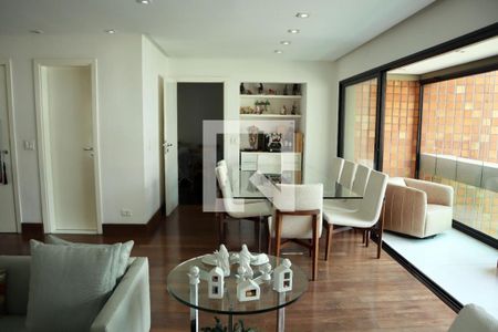 Apartamento à venda com 2 quartos, 172m² em Chácara Itaim, São Paulo
