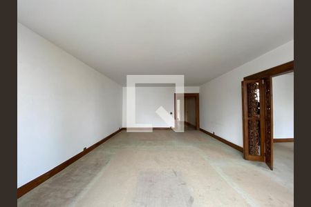 Apartamento à venda com 3 quartos, 241m² em Cerqueira César, São Paulo