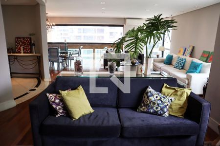 Apartamento à venda com 3 quartos, 172m² em Chácara Itaim, São Paulo