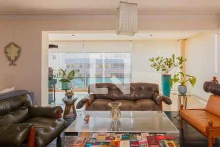 Apartamento à venda com 3 quartos, 240m² em Jardim Paulista, São Paulo