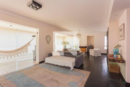 Apartamento à venda com 3 quartos, 240m² em Jardim Paulista, São Paulo