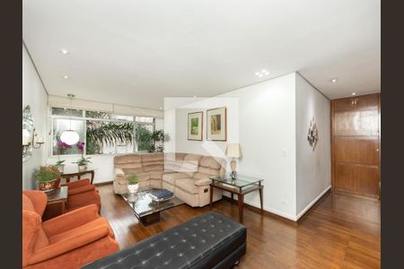 Apartamento à venda com 3 quartos, 130m² em Cerqueira César, São Paulo