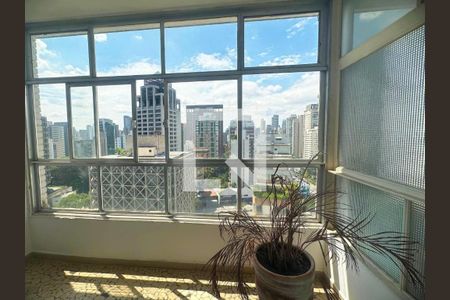 Apartamento à venda com 3 quartos, 180m² em Jardim Europa, São Paulo