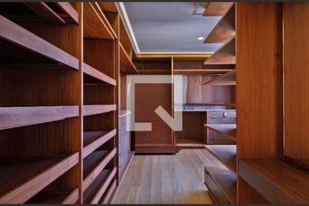 Apartamento à venda com 3 quartos, 332m² em Pinheiros, São Paulo