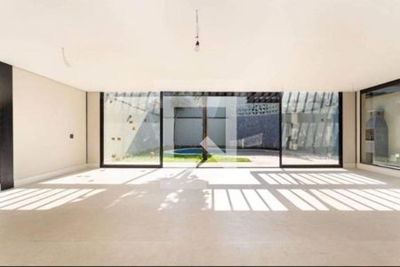 Casa à venda com 4 quartos, 780m² em Jardim Paulista, São Paulo
