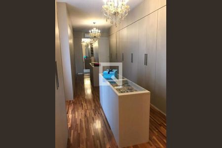 Casa à venda com 5 quartos, 760m² em Alphaville, Santana de Parnaíba