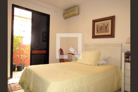 Apartamento à venda com 3 quartos, 230m² em Moema, São Paulo