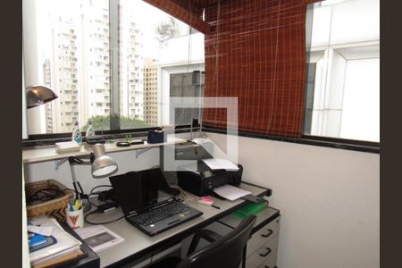 Apartamento à venda com 3 quartos, 230m² em Moema, São Paulo