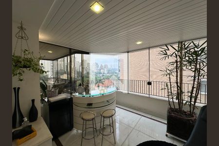 Sala de apartamento à venda com 4 quartos, 300m² em Pacaembu, São Paulo