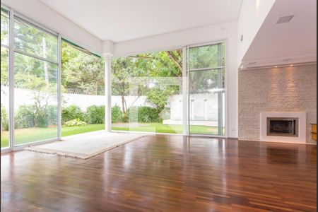 Casa à venda com 4 quartos, 466m² em Alto de Pinheiros, São Paulo