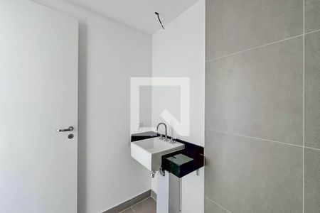 Banheiro de kitnet/studio para alugar com 1 quarto, 18m² em Santo Amaro, São Paulo