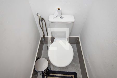 Lavabo de casa de condomínio para alugar com 2 quartos, 250m² em Jacarepaguá, Rio de Janeiro