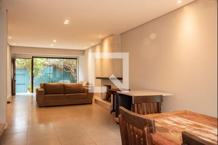 Sala de casa para alugar com 3 quartos, 200m² em Planalto Paulista, São Paulo