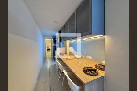 Sala de apartamento à venda com 2 quartos, 100m² em Recreio dos Bandeirantes, Rio de Janeiro