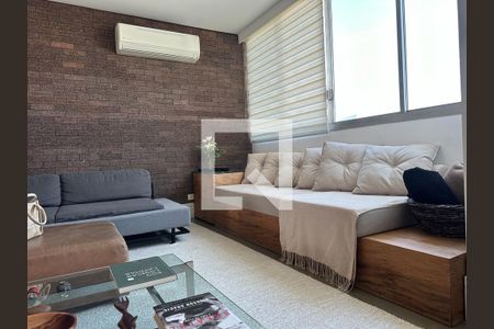Apartamento à venda com 2 quartos, 130m² em Itaim Bibi, São Paulo