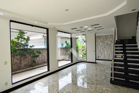 Sala 1 de casa à venda com 3 quartos, 587m² em Freguesia (Jacarepaguá), Rio de Janeiro