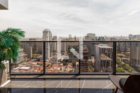 Sacada de kitnet/studio à venda com 1 quarto, 70m² em Vila Olímpia, São Paulo