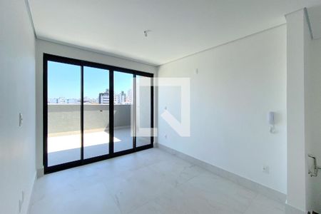 Sala de Estar de apartamento à venda com 3 quartos, 115m² em Alto Barroca, Belo Horizonte