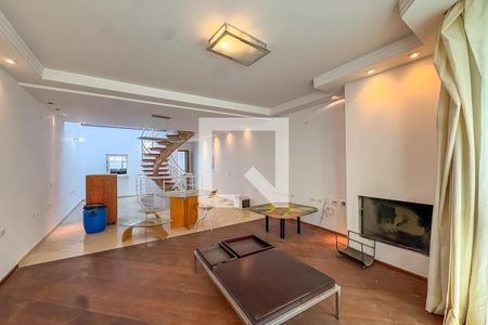 Sala de casa à venda com 2 quartos, 230m² em Nova Petrópolis, São Bernardo do Campo