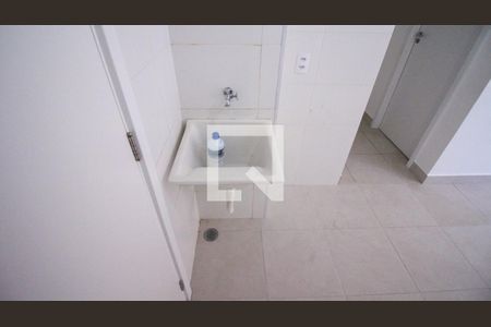 Sala/Cozinha de apartamento para alugar com 2 quartos, 32m² em Vila Ema, São Paulo