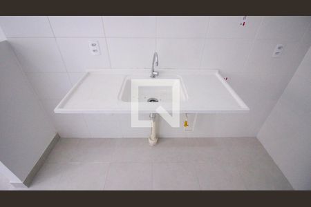 Sala/Cozinha de apartamento para alugar com 2 quartos, 32m² em Vila Ema, São Paulo