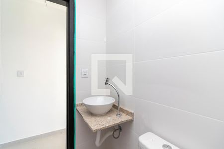 Banheiro de apartamento à venda com 1 quarto, 31m² em Parada Inglesa, São Paulo