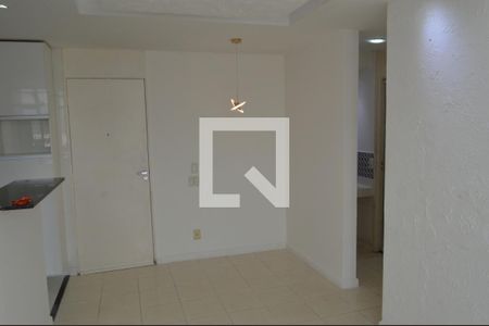 Sala de apartamento para alugar com 2 quartos, 50m² em Anil, Rio de Janeiro