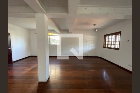 Sala de casa à venda com 6 quartos, 300m² em Cidade São Francisco, São Paulo