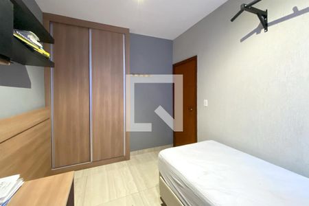 Quarto 2 de apartamento para alugar com 2 quartos, 95m² em Sagrada Família, Belo Horizonte