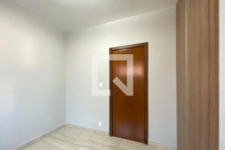 Quarto 1 de apartamento para alugar com 2 quartos, 95m² em Sagrada Família, Belo Horizonte