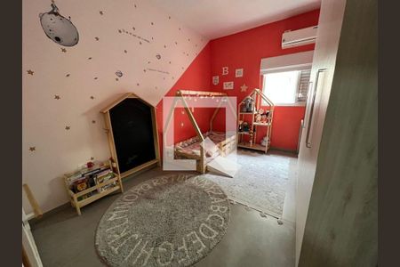 Casa à venda com 3 quartos, 272m² em Vila Carrão, São Paulo