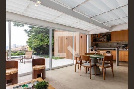 Casa à venda com 3 quartos, 608m² em Jardim Everest, São Paulo
