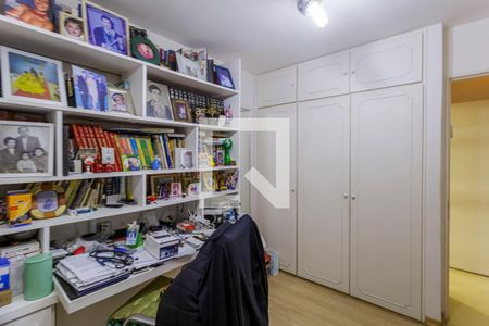 Quarto 1 de apartamento à venda com 3 quartos, 107m² em Itaim Bibi, São Paulo