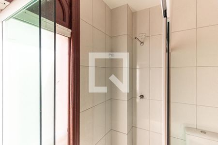 Banheiro de kitnet/studio para alugar com 1 quarto, 33m² em República, São Paulo