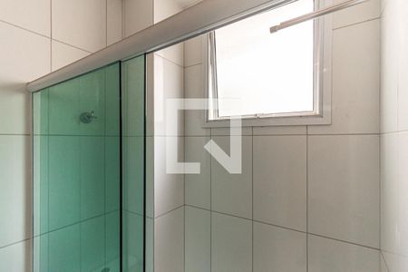 Banheiro de kitnet/studio para alugar com 1 quarto, 32m² em República, São Paulo