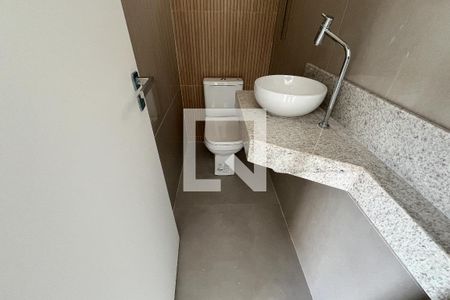 Lavabo de casa à venda com 3 quartos, 346m² em Jardim Guanabara, Rio de Janeiro