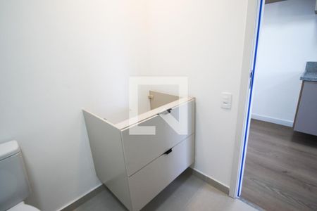 Banheiro Social de kitnet/studio à venda com 1 quarto, 27m² em Moema, São Paulo