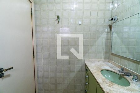 Banheiro da Suíte de casa para alugar com 4 quartos, 199m² em Mirandópolis, São Paulo