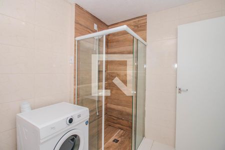 Banheiro de apartamento para alugar com 1 quarto, 41m² em Sarandi, Porto Alegre