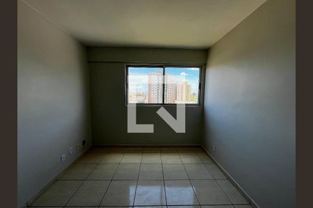 Apartamento para alugar com 2 quartos, 48m² em Qr 110, Brasília