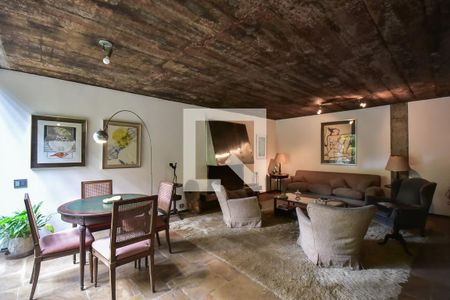 Lareira de casa à venda com 4 quartos, 875m² em Jardim Guedala, São Paulo