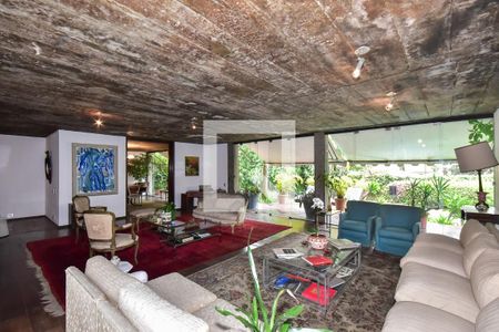 Sala de casa à venda com 4 quartos, 875m² em Jardim Guedala, São Paulo