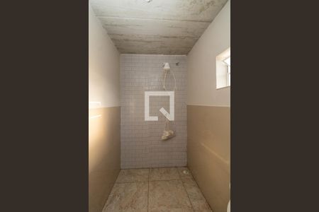 Banheiro de casa para alugar com 1 quarto, 40m² em Parque Casa de Pedra, São Paulo