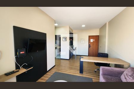 Sala de kitnet/studio à venda com 1 quarto, 648148m² em Centro, Jundiaí
