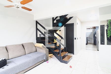 Sala de casa à venda com 3 quartos, 110m² em Humaitá, Porto Alegre