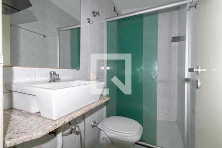 Banheiro da suíte de casa para alugar com 4 quartos, 200m² em São Januário (justinópolis), Ribeirão das Neves